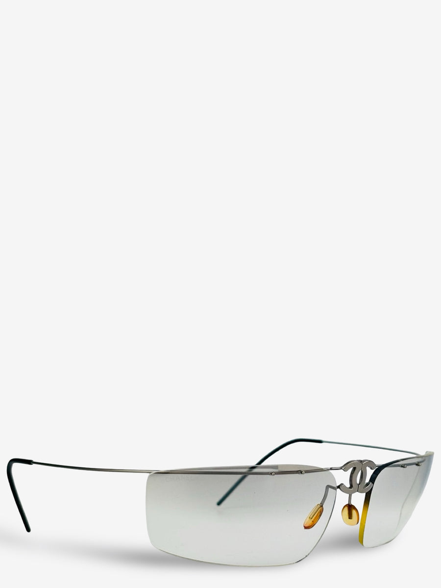 CHANEL – 4032