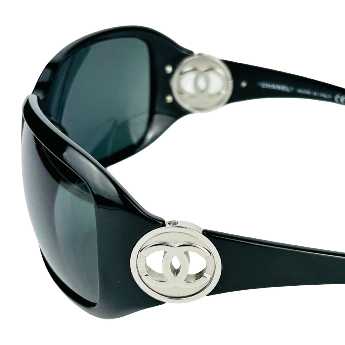 CHANEL – 6023