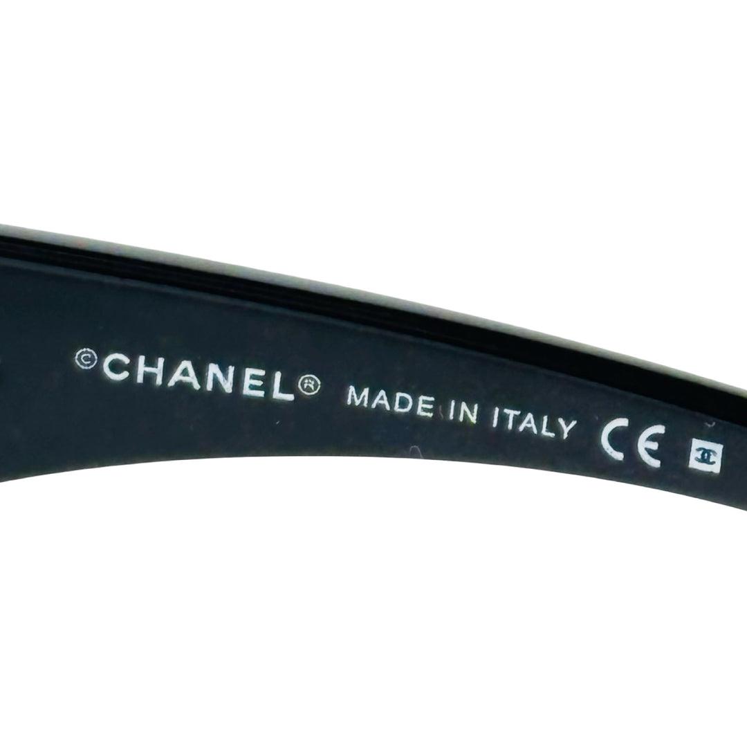 CHANEL – 6023