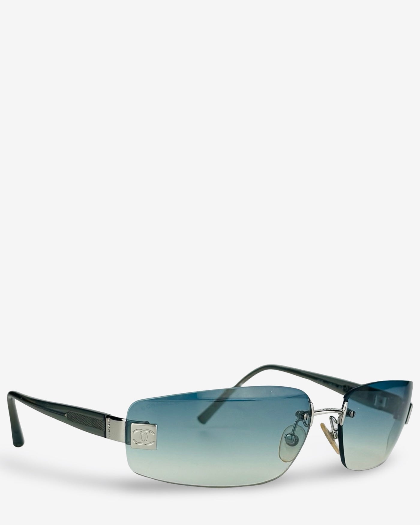 CHANEL – 4018